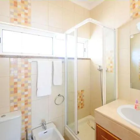 Casa Joao Paulo - Spacious 4 Bedroom With Comfortable Furnishings - Perfect For Families Villa Carvoeiro (Lagoa)