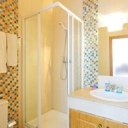 Casa Joao Paulo - Spacious 4 Bedroom With Comfortable Furnishings - Perfect For Families